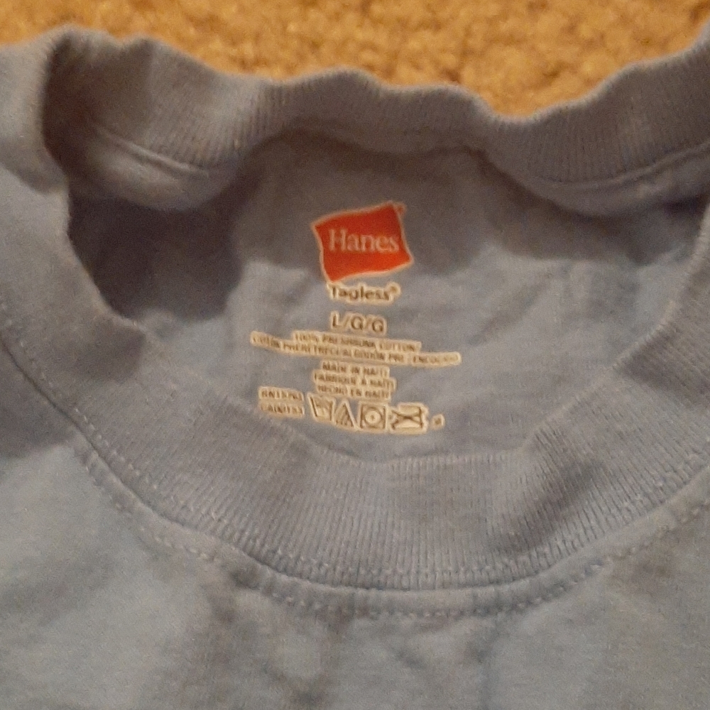Tshirt - Picture 3 of 3